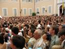 Pope crowd